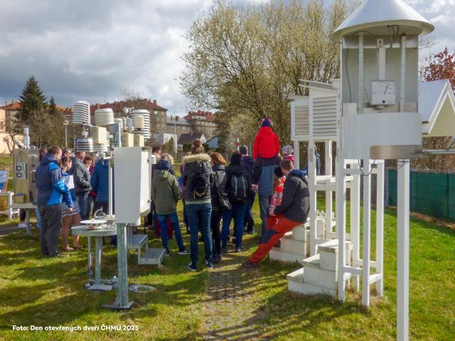 návštěvníci dne otevřených dveří